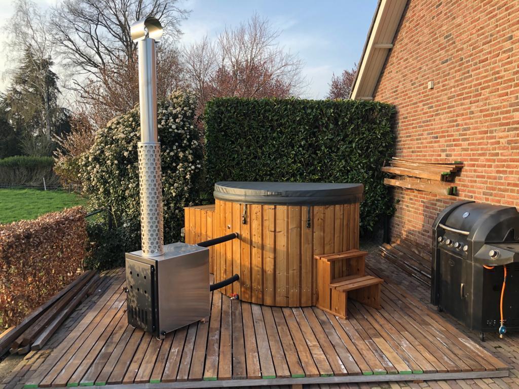 Ontdek onze gloednieuwe "Tonne hot tub"