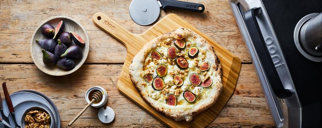 Sortie : Four à pizza Karu 16, à bois ou à charbon de bois