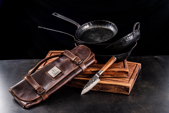 Forged Essentials snijplank acacia - medium 45 x 30 x H3,5CM