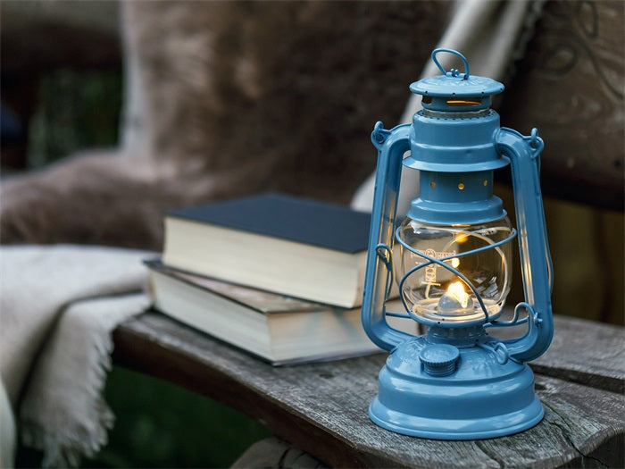 Feuerhand Stormlamp 276 - Pastel Blauw