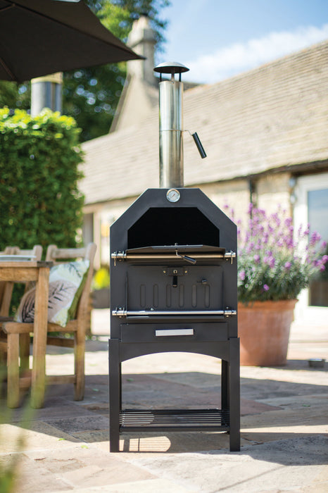 wood-fired oven / pizza oven